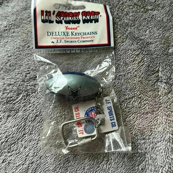 lil sports brat Other - Lil Sports brat Cowboys vintage key chain